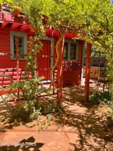 Rare Find Next to Oak Creek in Sedona - image 5