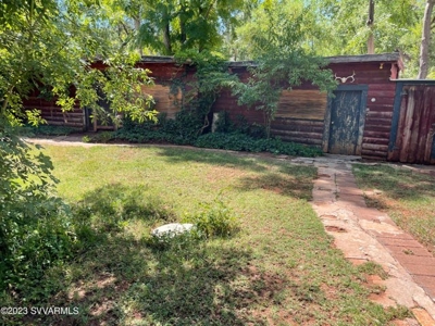 Rare Find Next to Oak Creek in Sedona - image 40