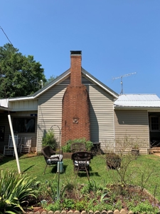 Old Fashioned Southern Charm Minutes To Kerr Lake, VA - image 4