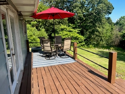 In Town Home- 3 Bedroom/2 Bath With In-Ground Pool - image 31
