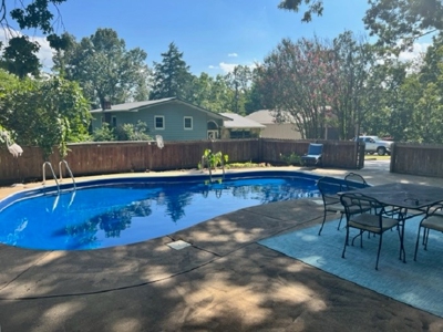 In Town Home- 3 Bedroom/2 Bath With In-Ground Pool - image 27