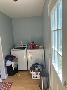 In Town Home- 3 Bedroom/2 Bath With In-Ground Pool - image 4