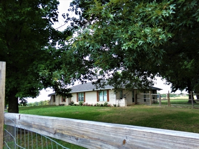Beautiful Hilltop Country Home for Sale in Sumner, TX! - image 2