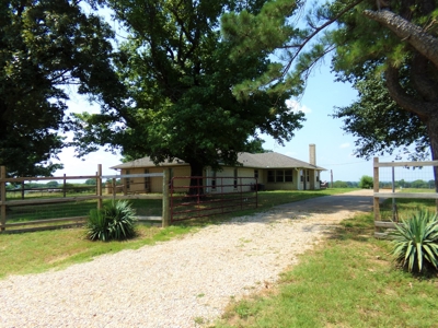 Beautiful Hilltop Country Home for Sale in Sumner, TX! - image 43