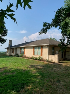 Beautiful Hilltop Country Home for Sale in Sumner, TX! - image 1
