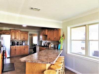 Beautiful Hilltop Country Home for Sale in Sumner, TX! - image 9