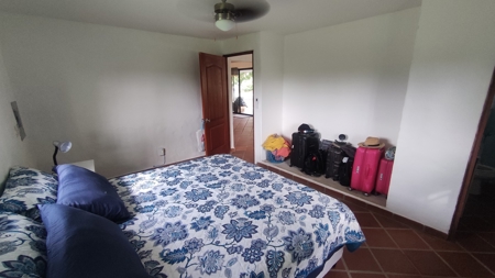3 Bedroom Country House with Pool and large Garden *RENTED* - image 12