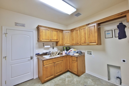 Western Colorado Luxury Home for Sale in Montrose, CO - image 20