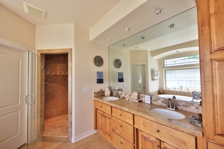 Western Colorado Luxury Home for Sale in Montrose, CO - image 13
