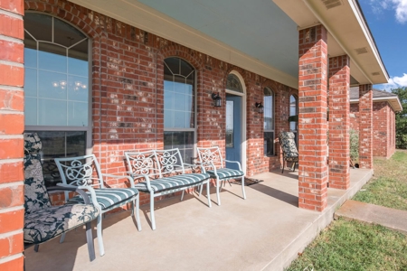 Home on Acreage in Crawford, Texas for Sale Crawford ISD - image 4