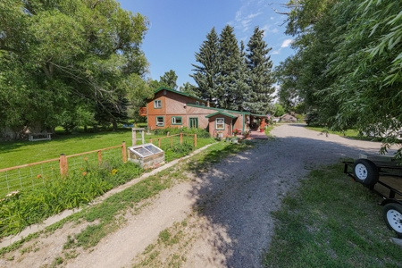 3 bed, 2 bath Country Home on Acreage near Yellowstone Park - image 10