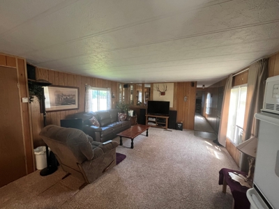 3 bed, 2 bath Country Home on Acreage near Yellowstone Park - image 16