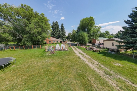 3 bed, 2 bath Country Home on Acreage near Yellowstone Park - image 11
