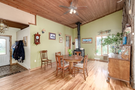 3 bed, 2 bath Country Home on Acreage near Yellowstone Park - image 24
