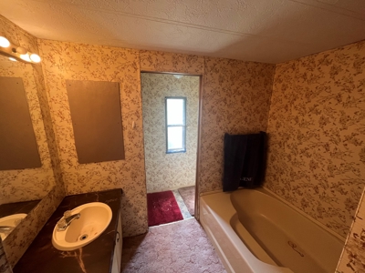 3 bed, 2 bath Country Home on Acreage near Yellowstone Park - image 13