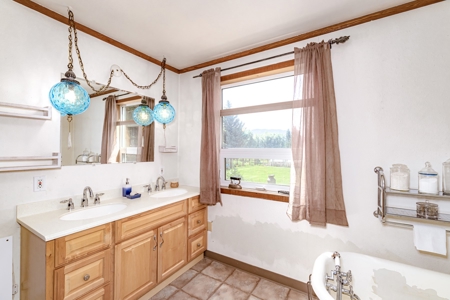 3 bed, 2 bath Country Home on Acreage near Yellowstone Park - image 32