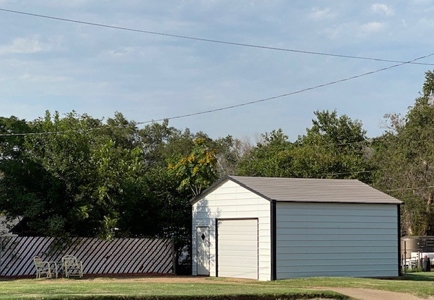 WELCOME HOME…to 922 3rd Street, Alva, Oklahoma 73717! - image 5
