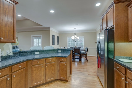 Brick Home on Large Corner Lot w/ Workshop - White Bluff, TN - image 9