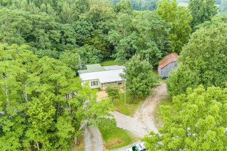 Absolute Auction - Online Only - Home Near Dale Hollow Lake - image 1