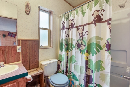 Mountain Retreat Bordering National Forest - image 31