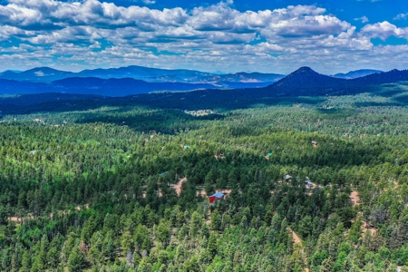 Mountain Retreat Bordering National Forest - image 6
