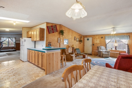 Mountain Retreat Bordering National Forest - image 22