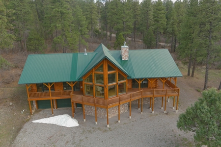 Chama New Mexico Mountain Log Homes for Sale with Acreage - image 1