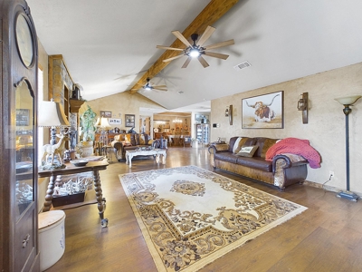 Welcome to the Equine Ranch of your dreams - image 23