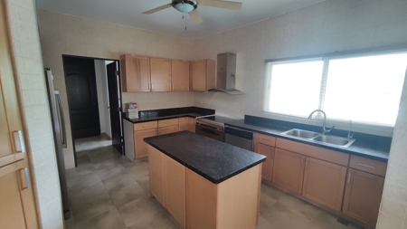 Spacious Apartment in PH Alcazar, Coronado Golf  *SOLD* - image 6