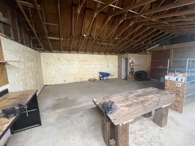 Mountain Log Home with 20+ Acres - image 35