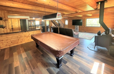Mountain Log Home with 20+ Acres - image 9