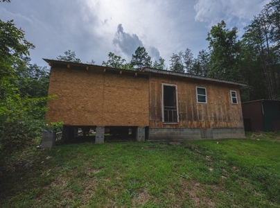 Secluded East TN Paradise: Off-Grid Living & Creek - image 29
