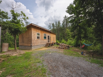 Secluded East TN Paradise: Off-Grid Living & Creek - image 26