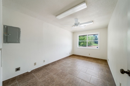 Commercial Property For Sale in Pryor, OK - image 23