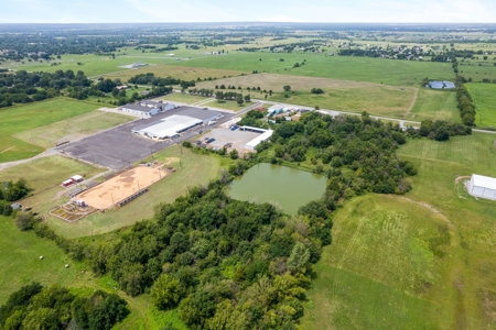 Commercial Property For Sale in Pryor, OK - image 36