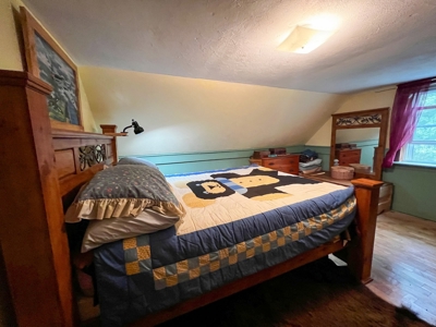 Charming New Englander in the Country - image 19