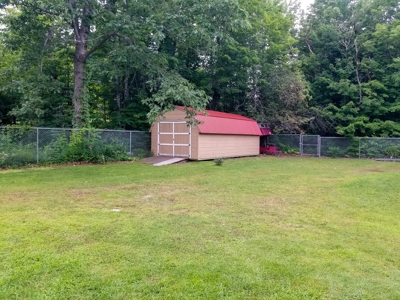 Charming New Englander in the Country - image 35