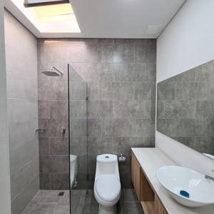 Duplex Penthouse with Panoramic Views - image 25