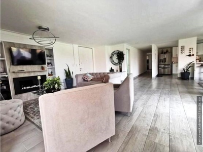 Apartment with Stunning Terrace i - image 9