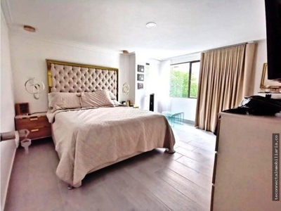 Apartment with Stunning Terrace i - image 2