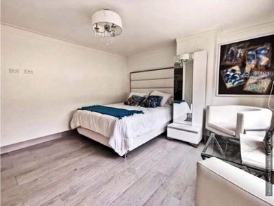 Apartment with Stunning Terrace i - image 12