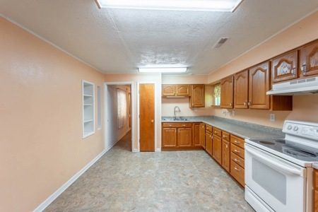Ozarks Home For Sale In Bull Shoals Arkansas - image 15
