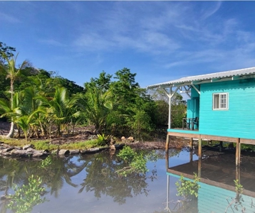 Waterfront Home with Cabin for Sale, Bocas del Toro, Panama - image 33