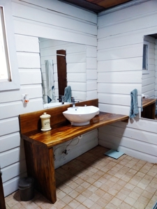 Waterfront Home with Cabin for Sale, Bocas del Toro, Panama - image 8