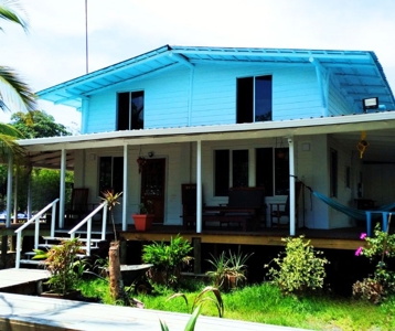Waterfront Home with Cabin for Sale, Bocas del Toro, Panama - image 10