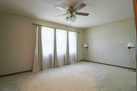 Home on Acreage For Sale Warrensburg, MO - image 25