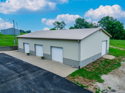 Home on Acreage For Sale Warrensburg, MO - image 5