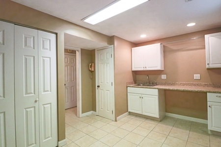 Home on Acreage For Sale Warrensburg, MO - image 34