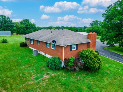 Home on Acreage For Sale Warrensburg, MO - image 4