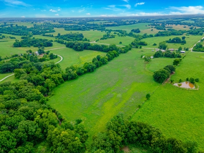 Home on Acreage For Sale Warrensburg, MO - image 9